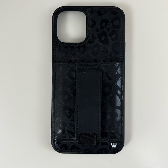 Walli iPhone 12 Case - Picture 2 of 4